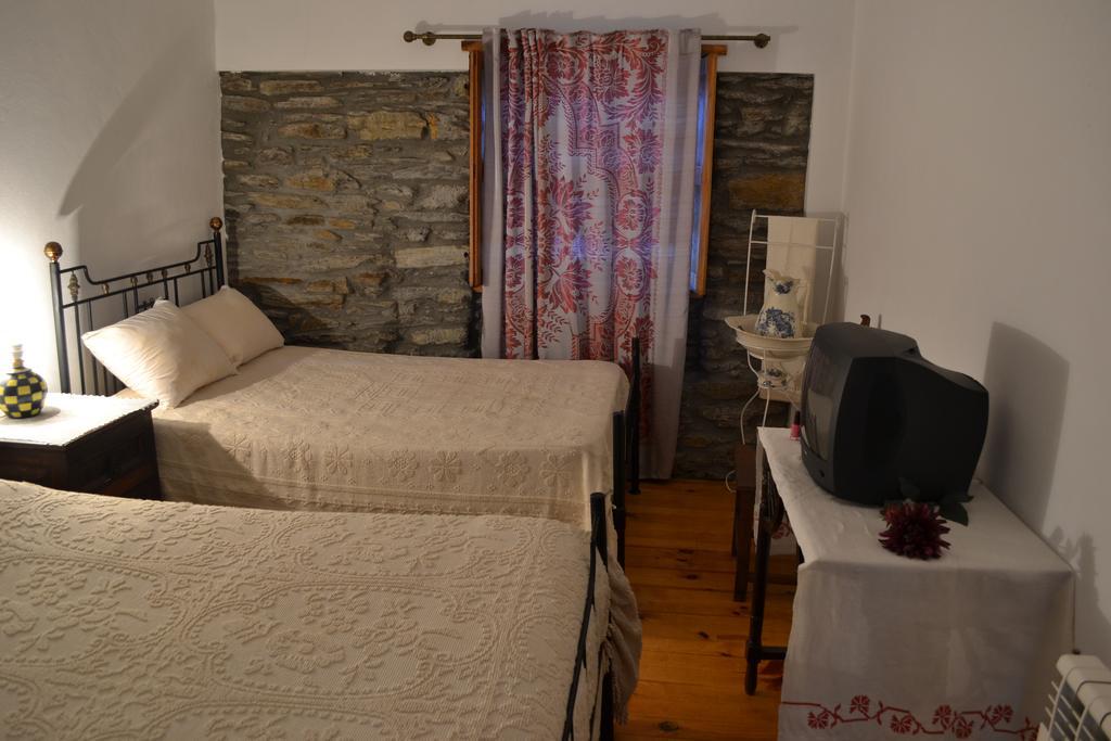 Villa Casa De Onor à Rio de Onor Extérieur photo
